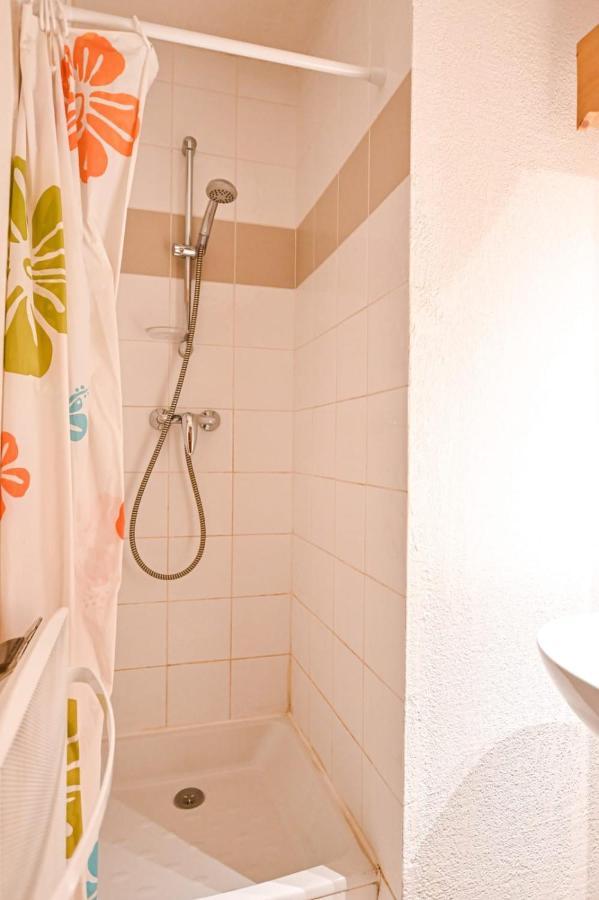 Flat In Residence With Swimming Pool 생제르베레뱅 외부 사진